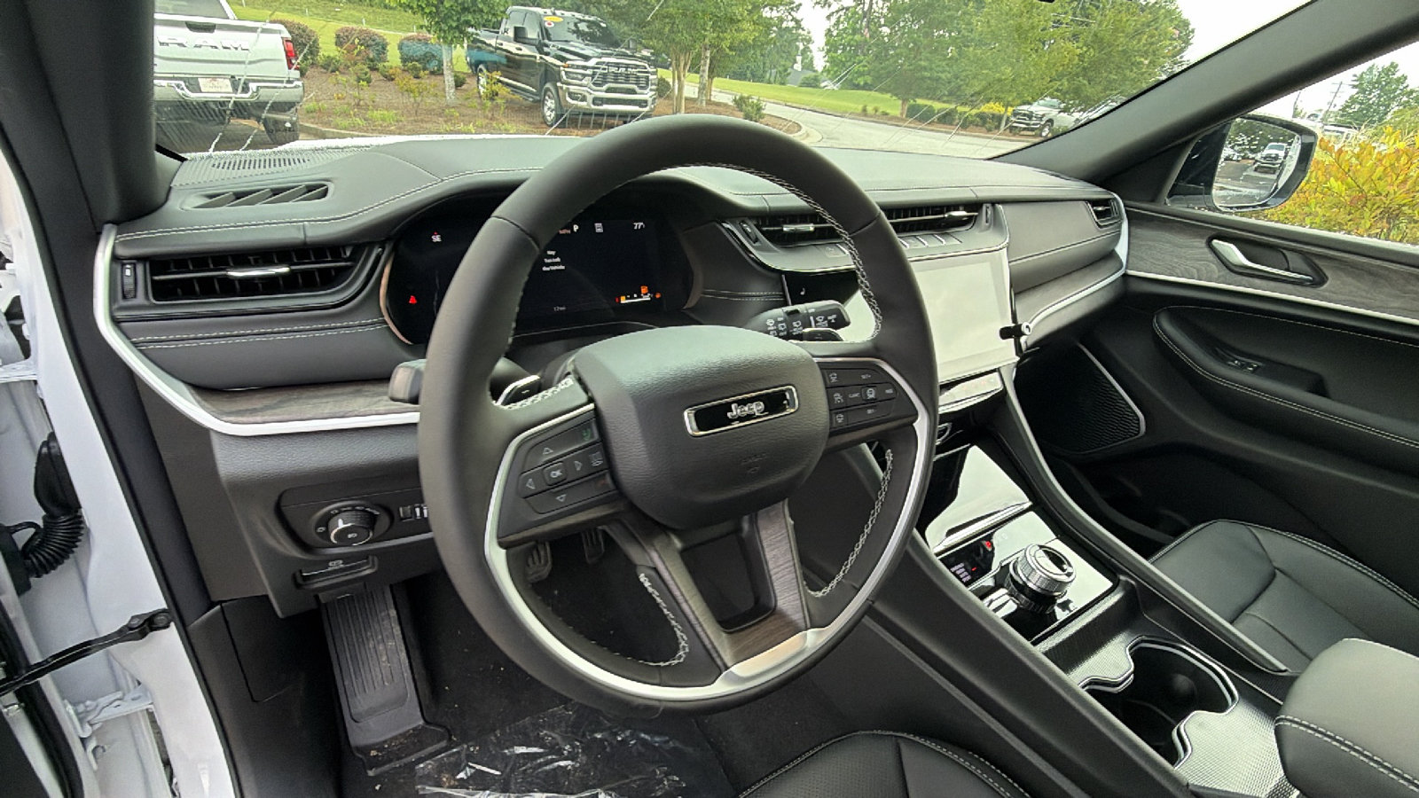 New 2026 Jeep Grand Cherokee Limited AWD/4WD image 19