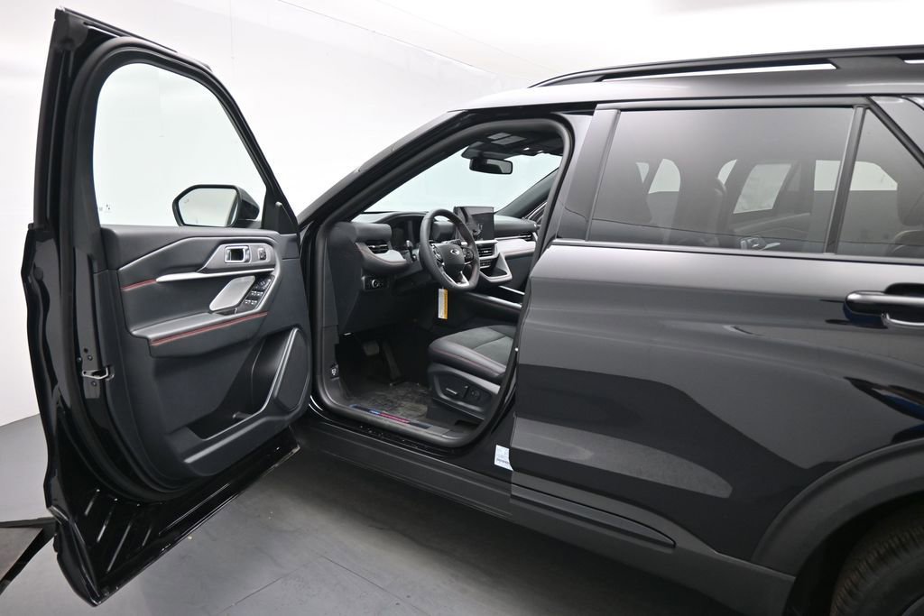 New 2026 Ford Explorer ST AWD/4WD image 8