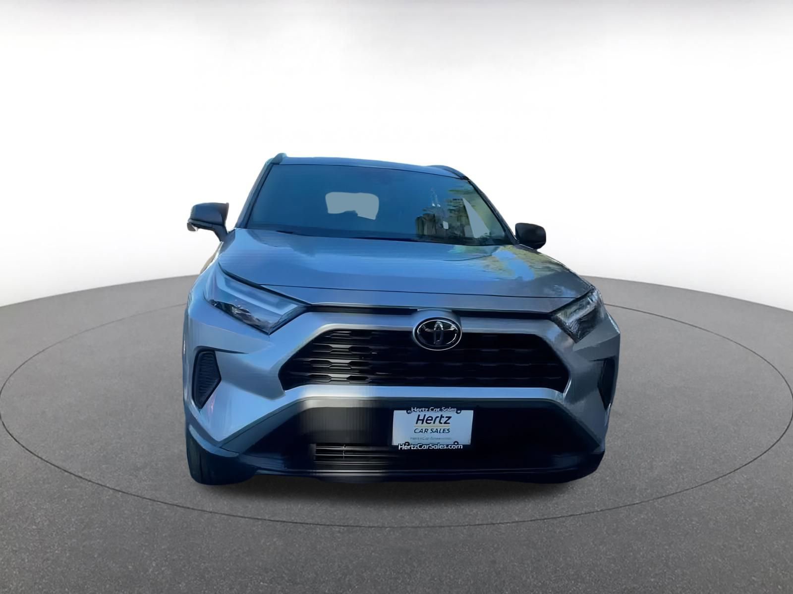 Used 2025 Toyota RAV4 LE image 4