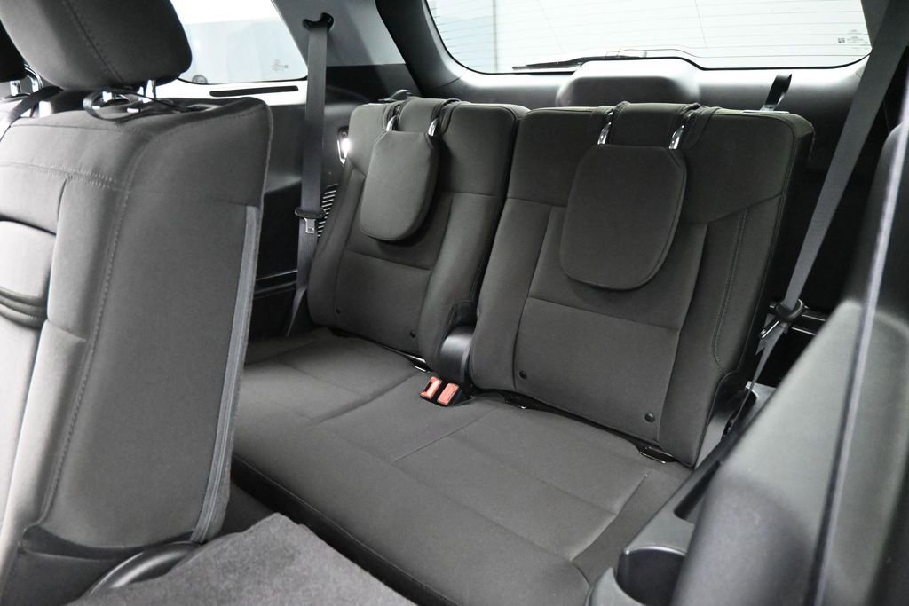 Certified 2023 Ford Explorer XLT RWD image 19