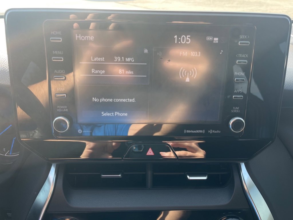 Used 2021 Toyota Venza XLE image 16