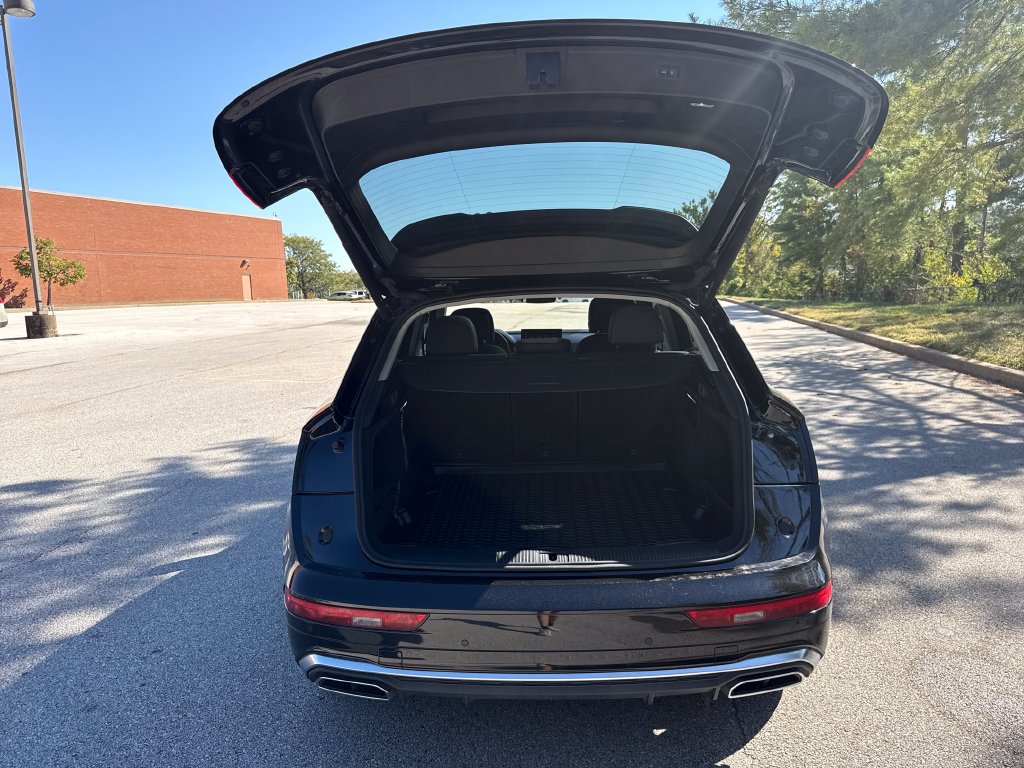 Used 2023 Audi Q5 2.0T Premium w/ Convenience Package AWD/4WD image 26