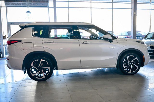 Used 2023 Mitsubishi Outlander SEL 40th Anniversary image 4