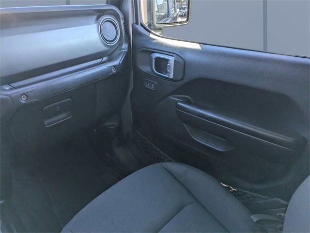 Used 2020 Jeep Gladiator Sport w/ Quick Order Package 24S image 16
