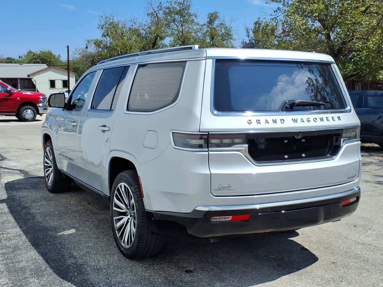 Used 2024 Jeep Grand Wagoneer Series III AWD/4WD image 14