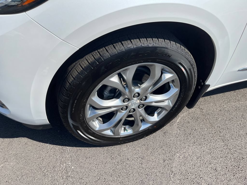 Used 2021 Buick Enclave Avenir w/ Avenir Technology Package AWD/4WD image 9