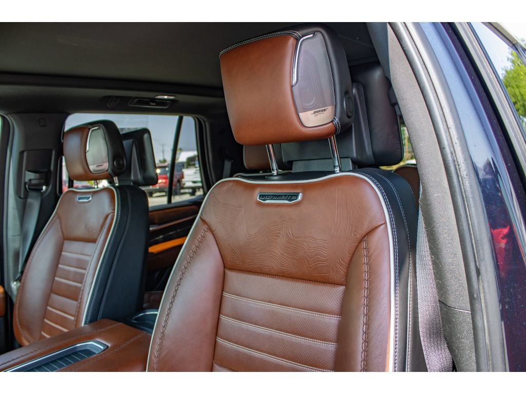 Used 2023 GMC Yukon Denali Ultimate AWD/4WD image 30