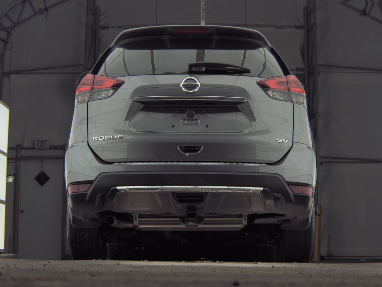 Used 2018 Nissan Rogue SV w/ Sun & Sound Touring Package image 6