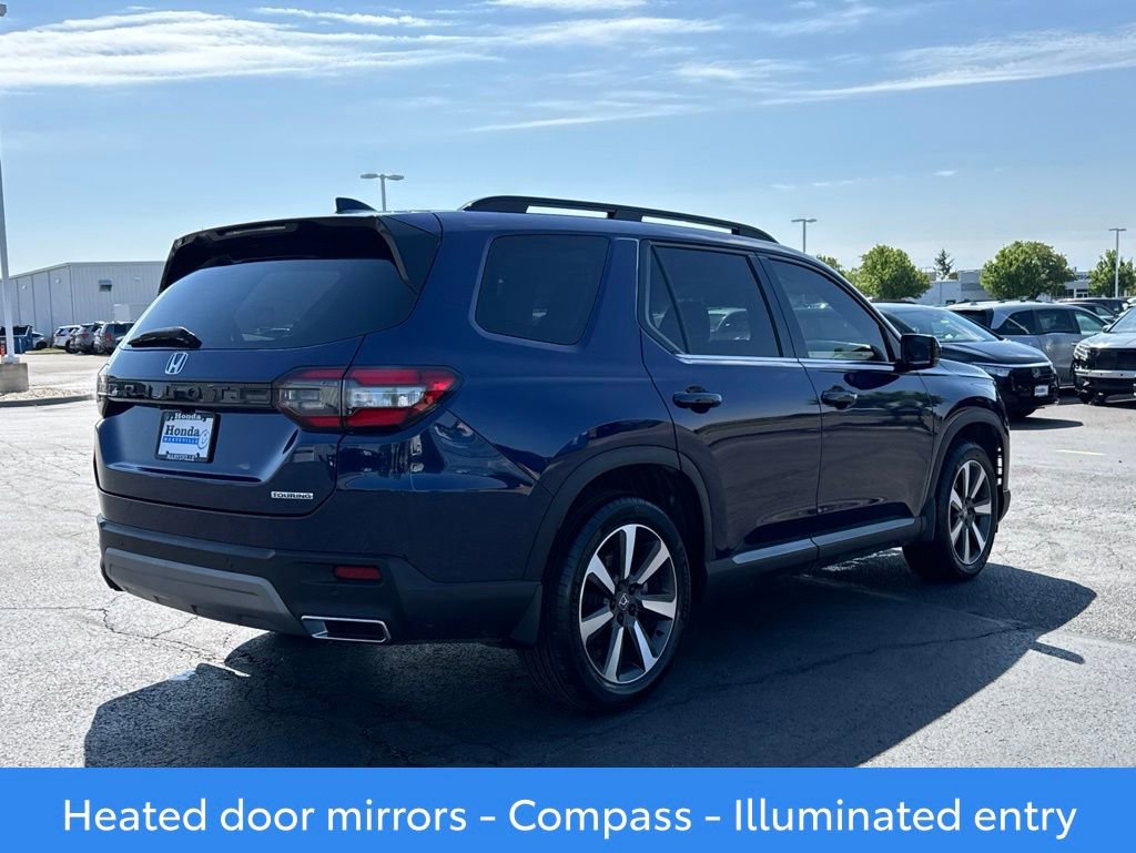 Used 2025 Honda Pilot Touring image 6