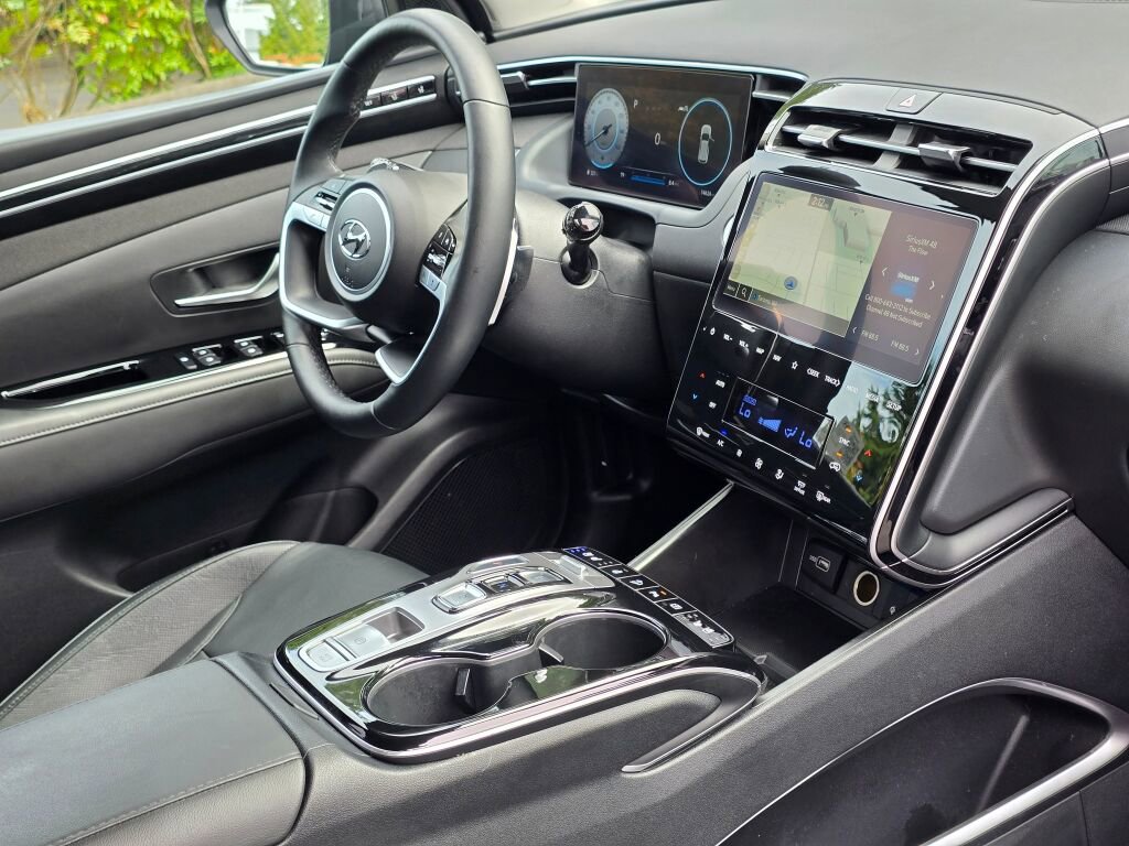 Used 2024 Hyundai Tucson Limited image 48