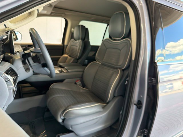Used 2023 Lincoln Navigator L Black Label AWD/4WD image 14