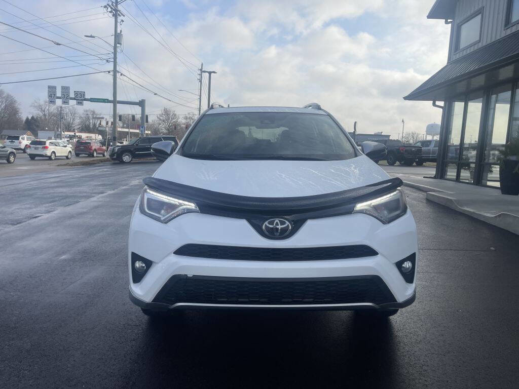 Used 2018 Toyota RAV4 SE image 8
