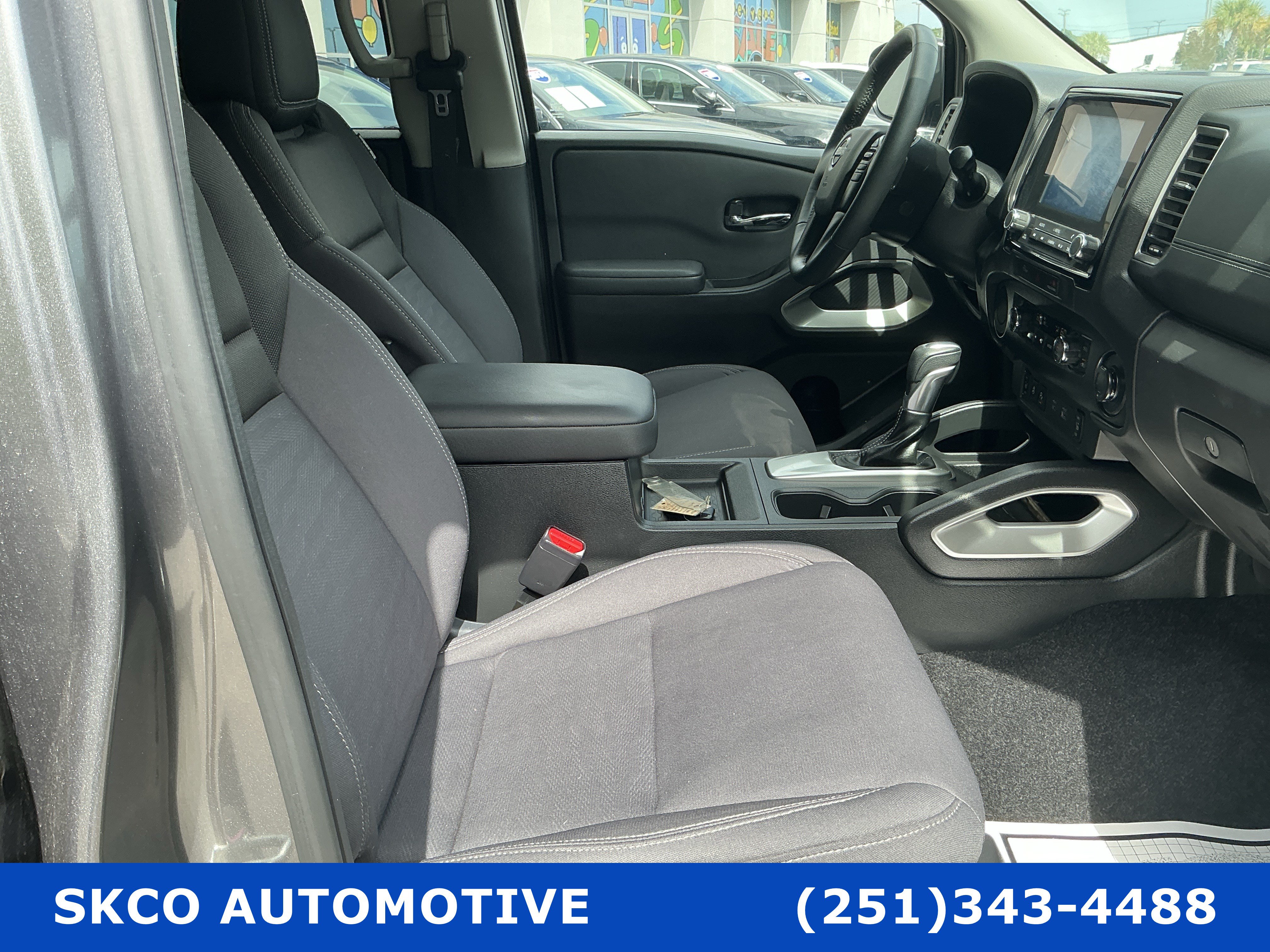 Used 2024 Nissan Frontier SV w/ SV Convenience Package RWD image 13