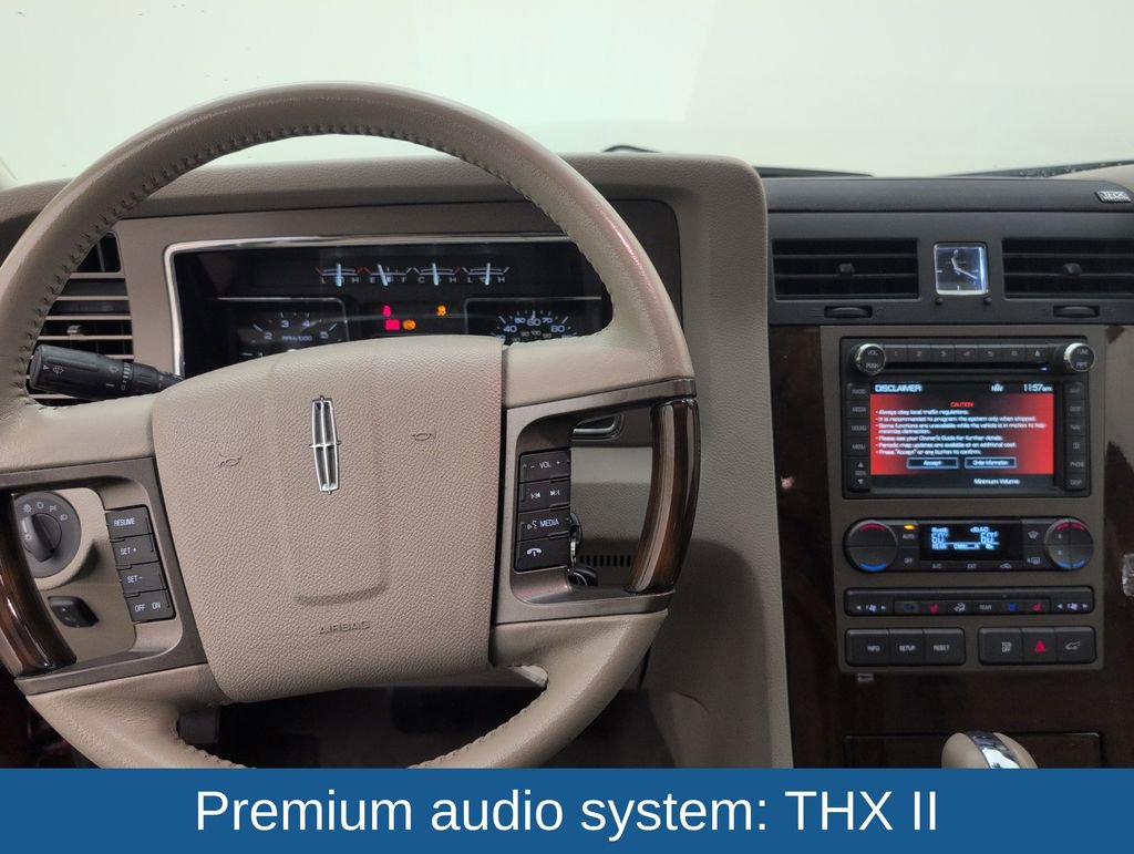 Used 2014 Lincoln Navigator 2WD image 22