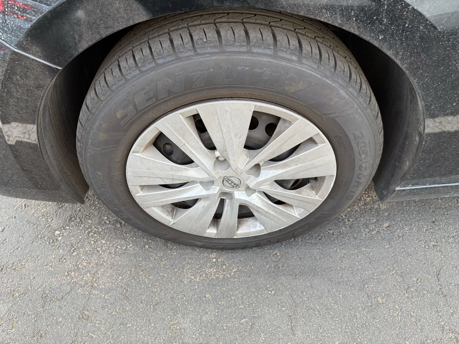Used 2024 Nissan Sentra S FWD image 7
