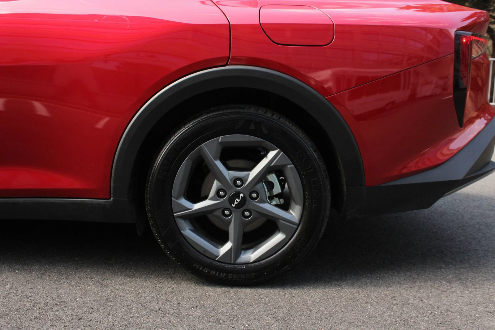 Used 2025 Kia K4 FWD image 10