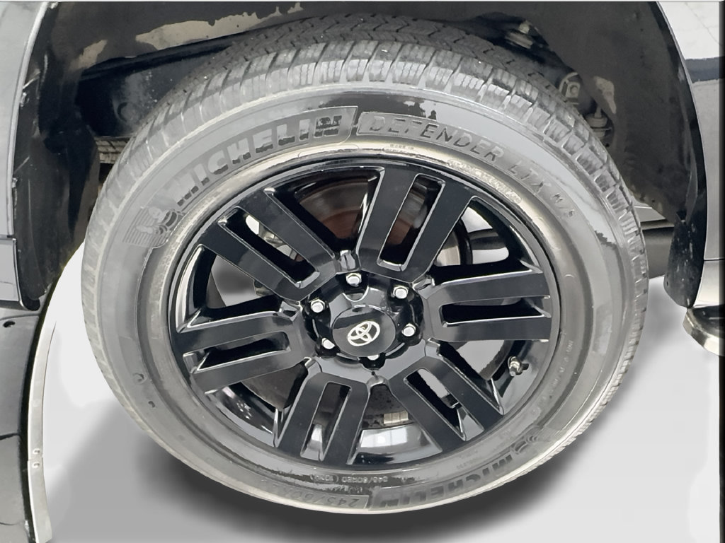Used 2019 Toyota 4Runner Limited AWD/4WD image 18
