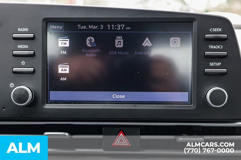 Used 2025 Hyundai Elantra SE FWD image 37