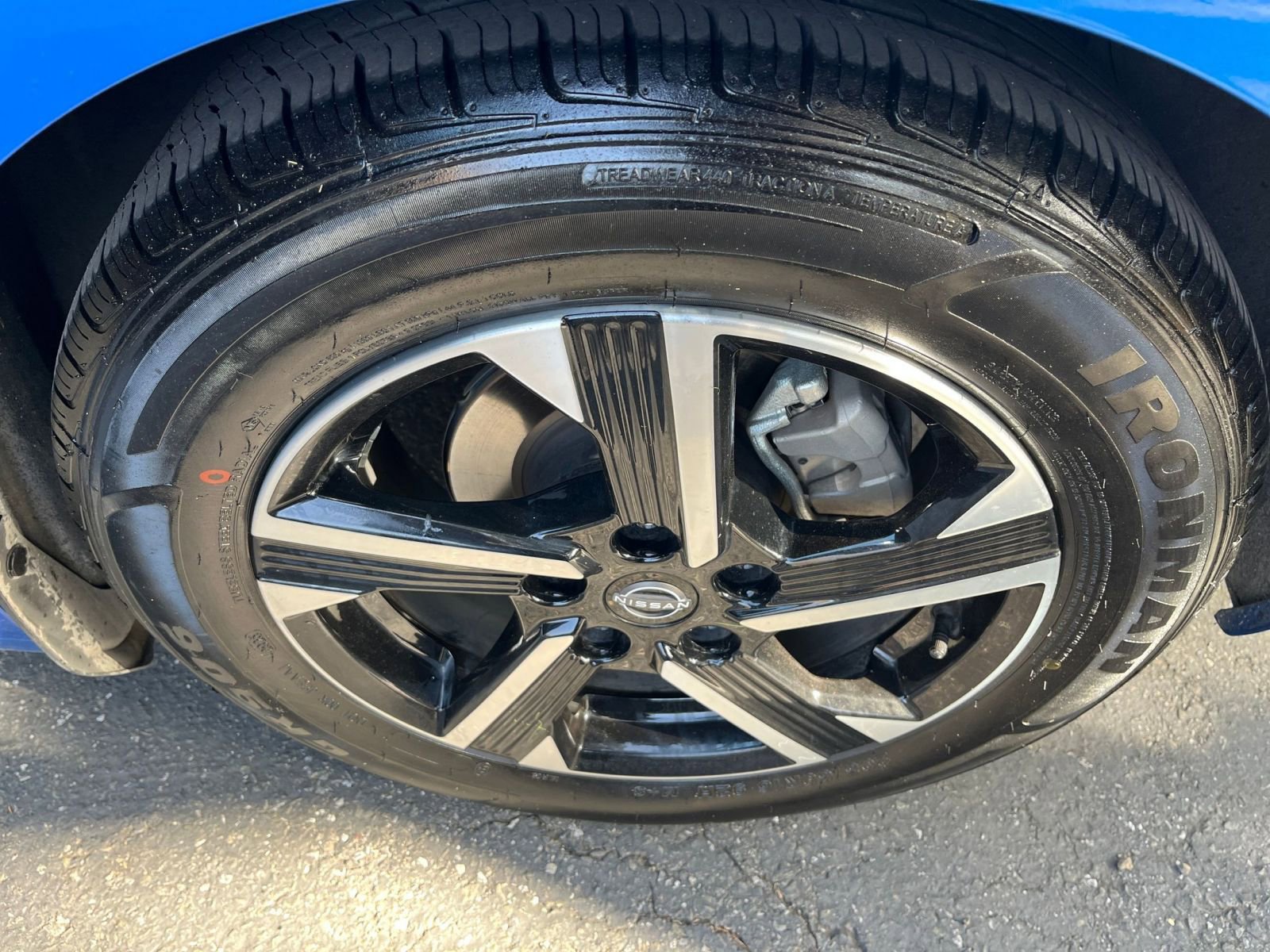 Used 2025 Nissan Sentra SV image 28