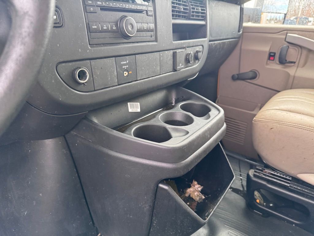 Used 2016 Chevrolet Express 3500 image 17