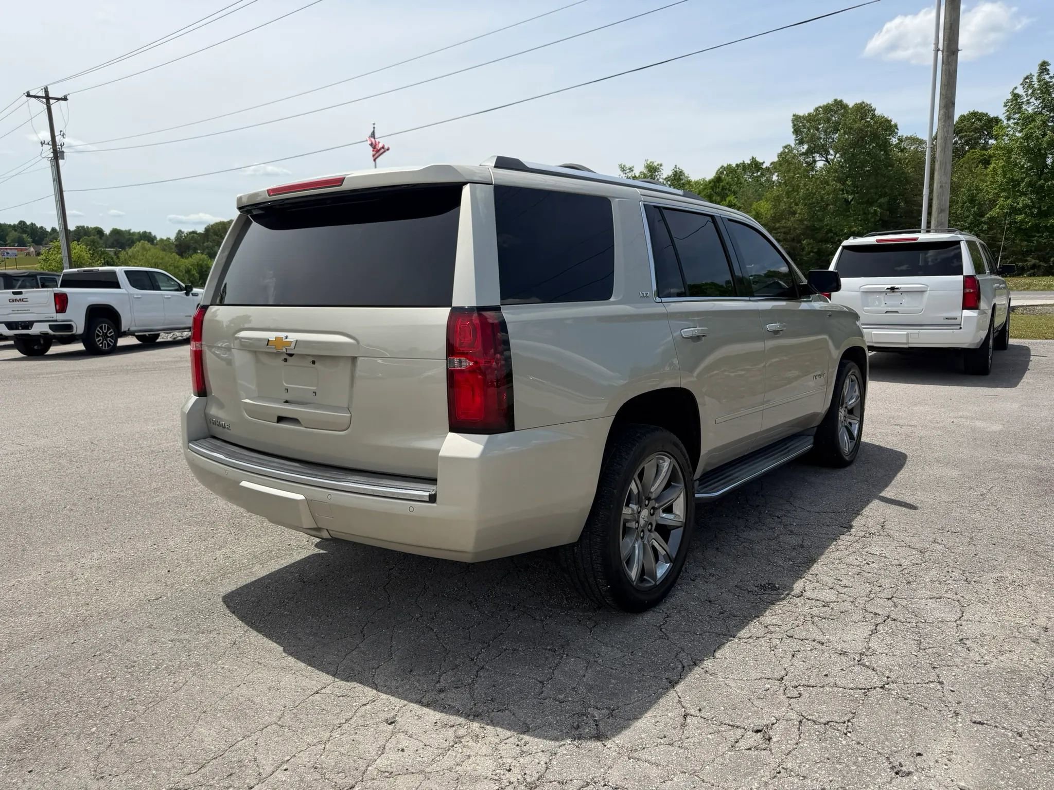 Used 2015 Chevrolet Tahoe LTZ AWD/4WD image 24