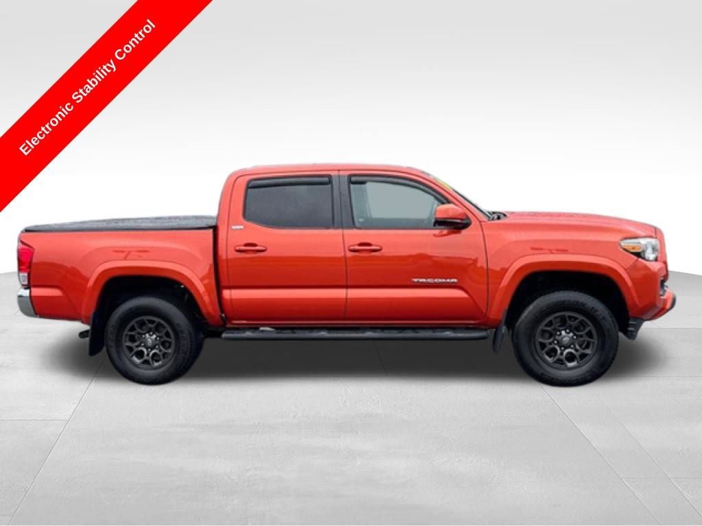 Used 2017 Toyota Tacoma SR5 w/ Tow Package AWD/4WD image 9