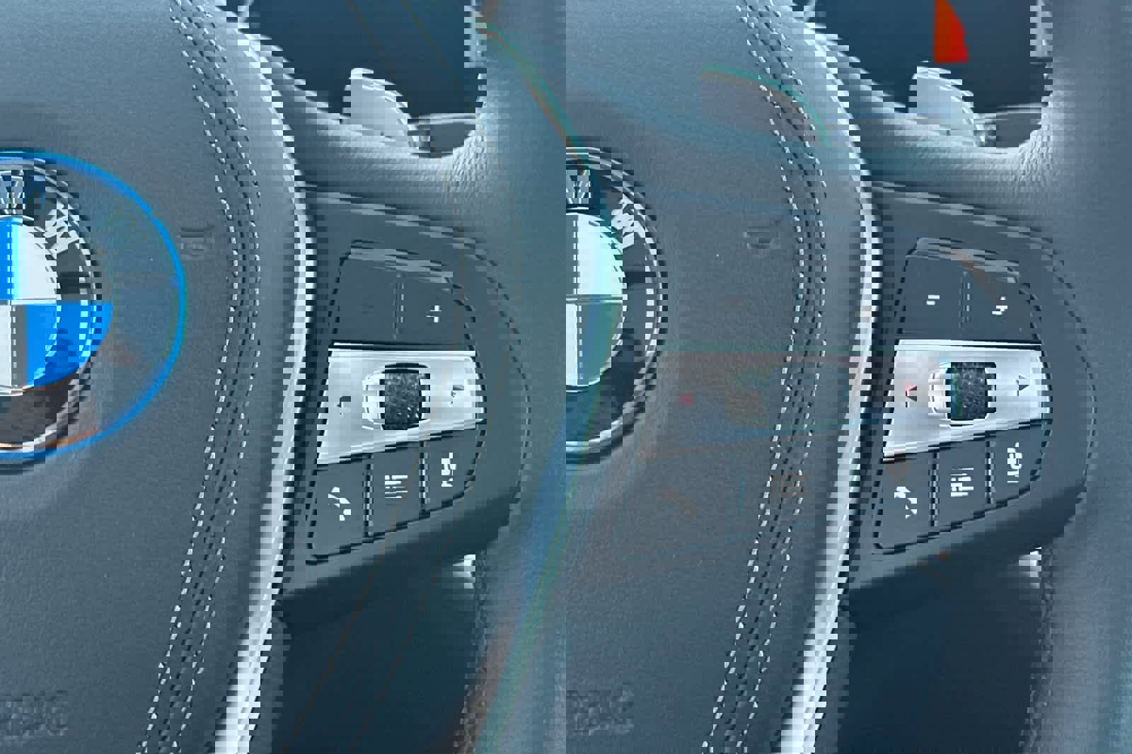 Used 2026 BMW X5 xDrive50e image 29