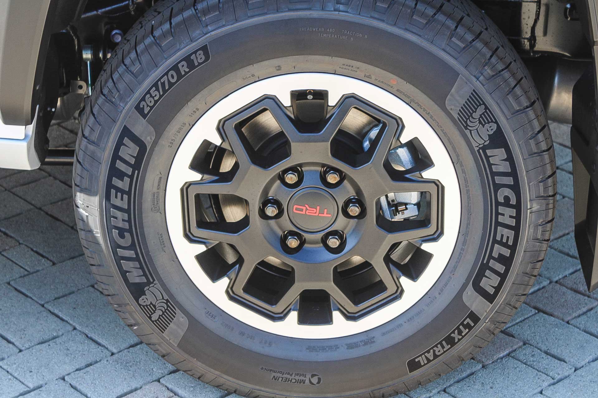 New 2026 Toyota 4Runner TRD Off-Road Premium AWD/4WD image 12