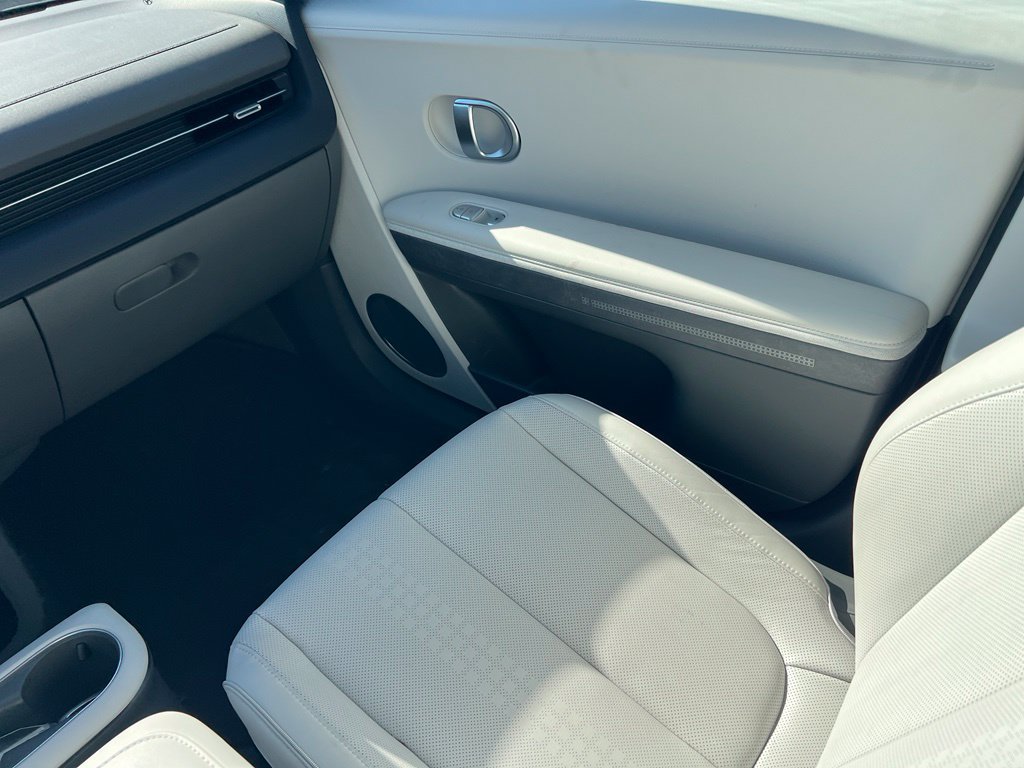 Certified 2024 Hyundai Ioniq 5 Limited AWD/4WD image 11