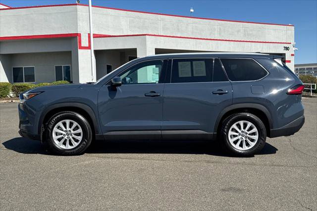 Certified 2024 Toyota Grand Highlander AWD image 9