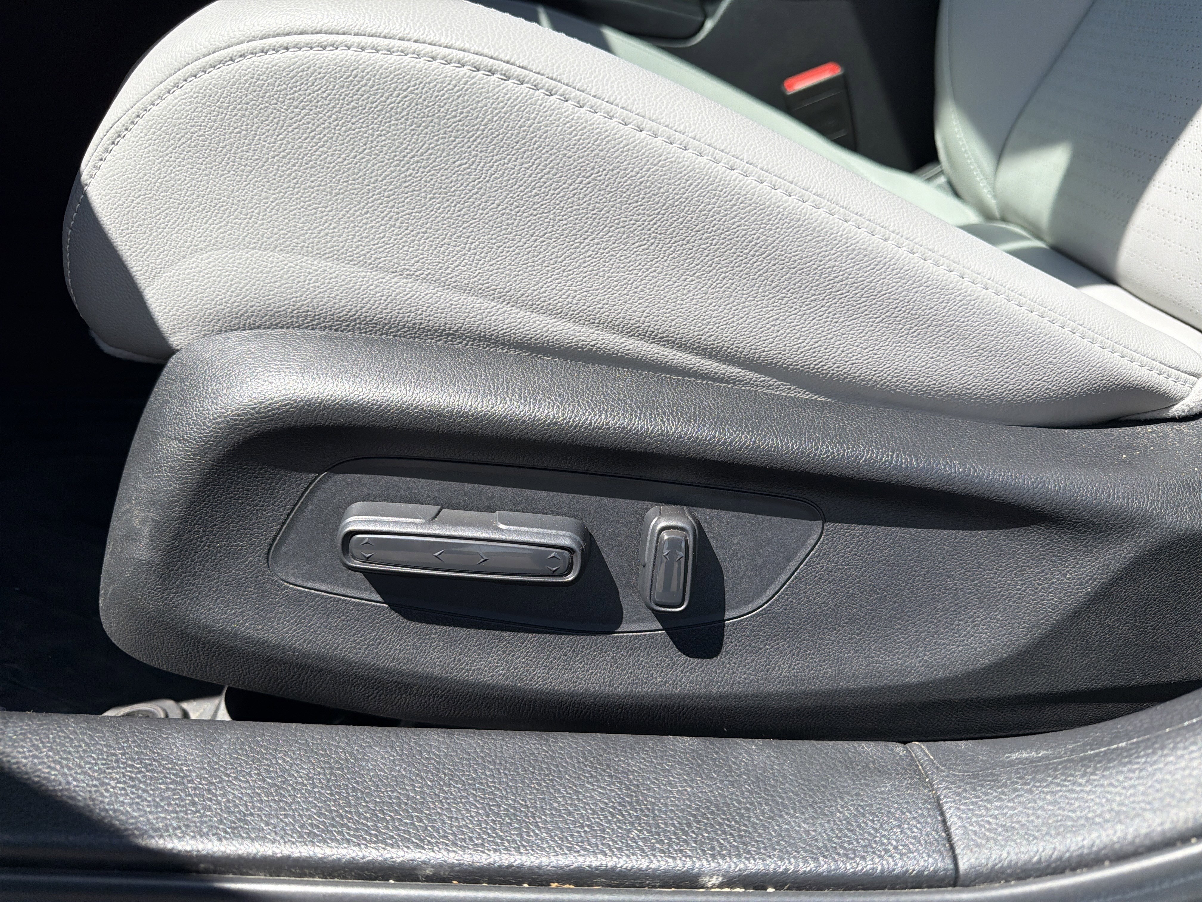 Certified 2025 Honda Civic Sport Touring image 10