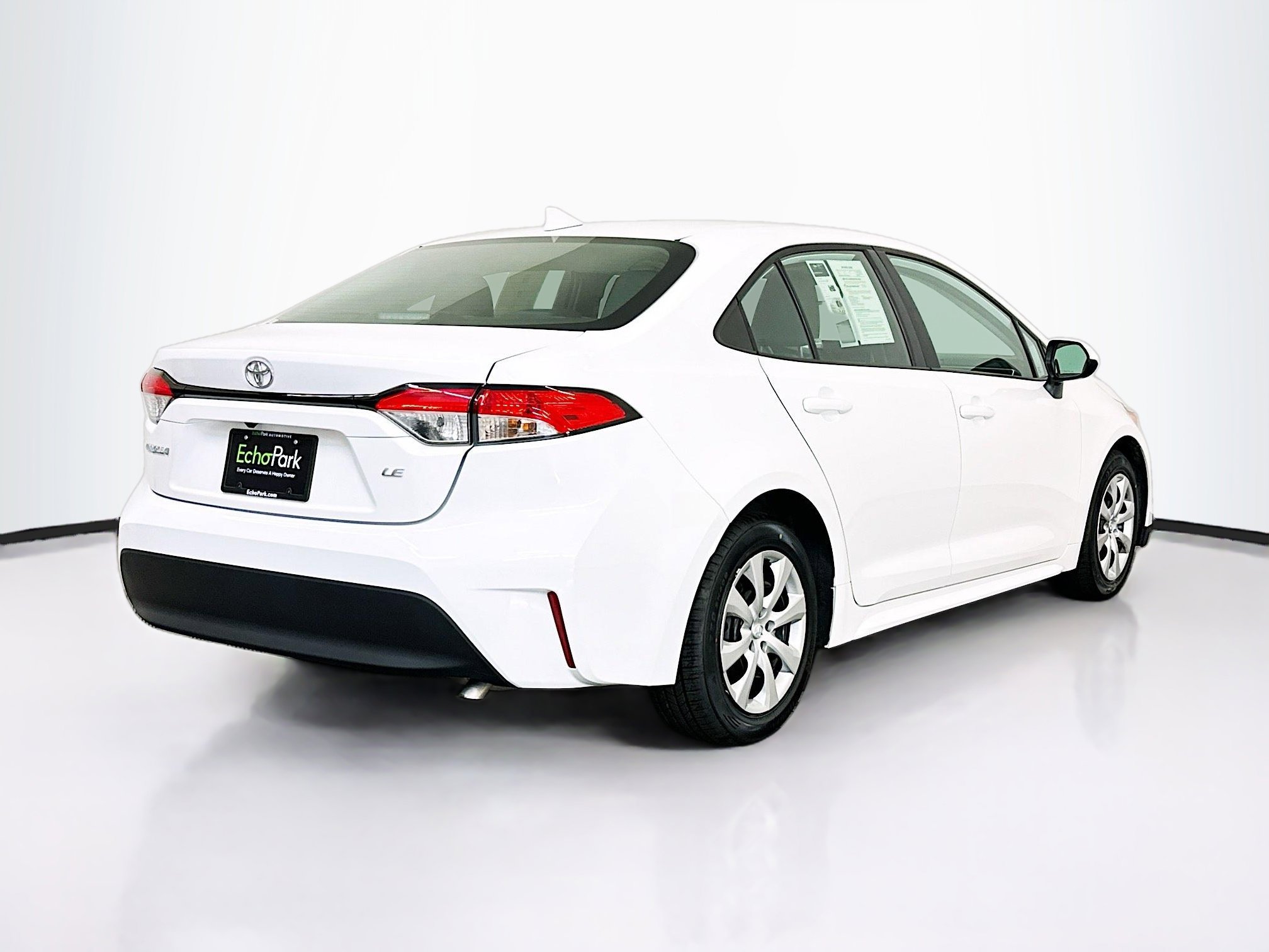 Used 2024 Toyota Corolla LE image 9