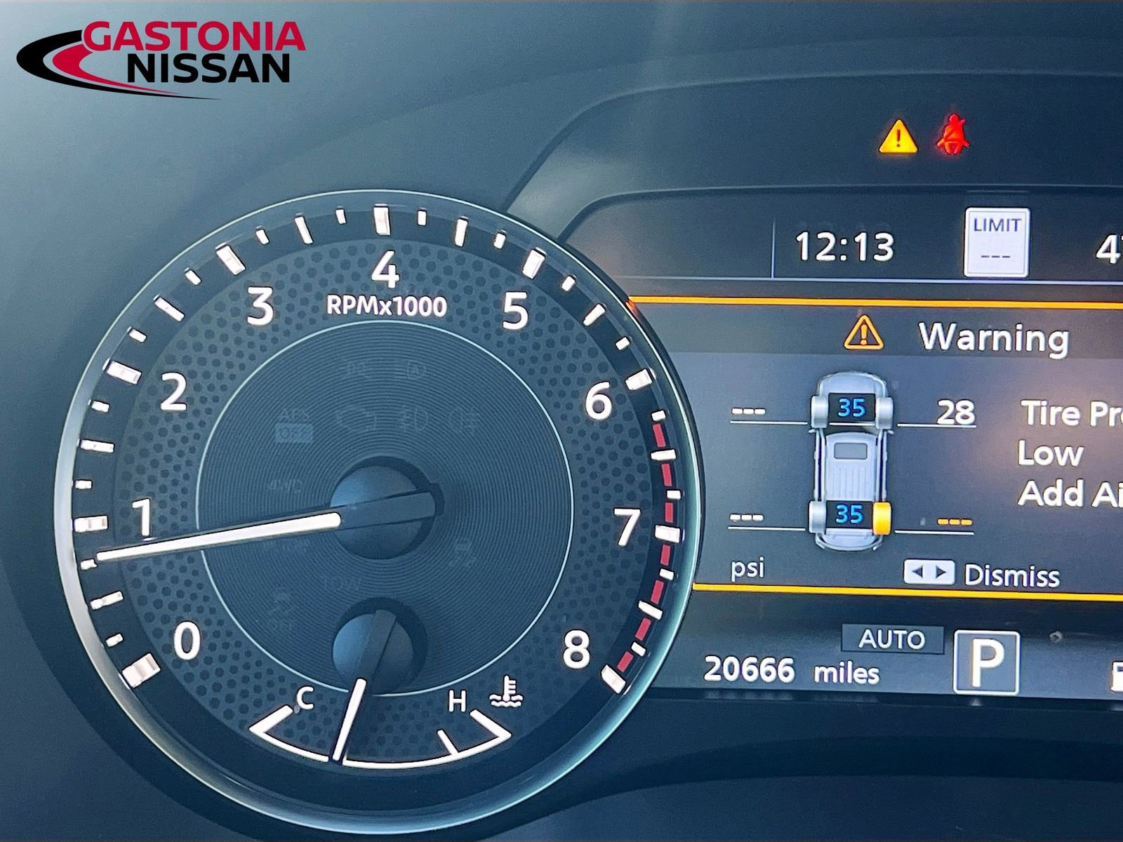 Used 2024 Nissan Armada Platinum w/ Captain's Chairs Package image 15