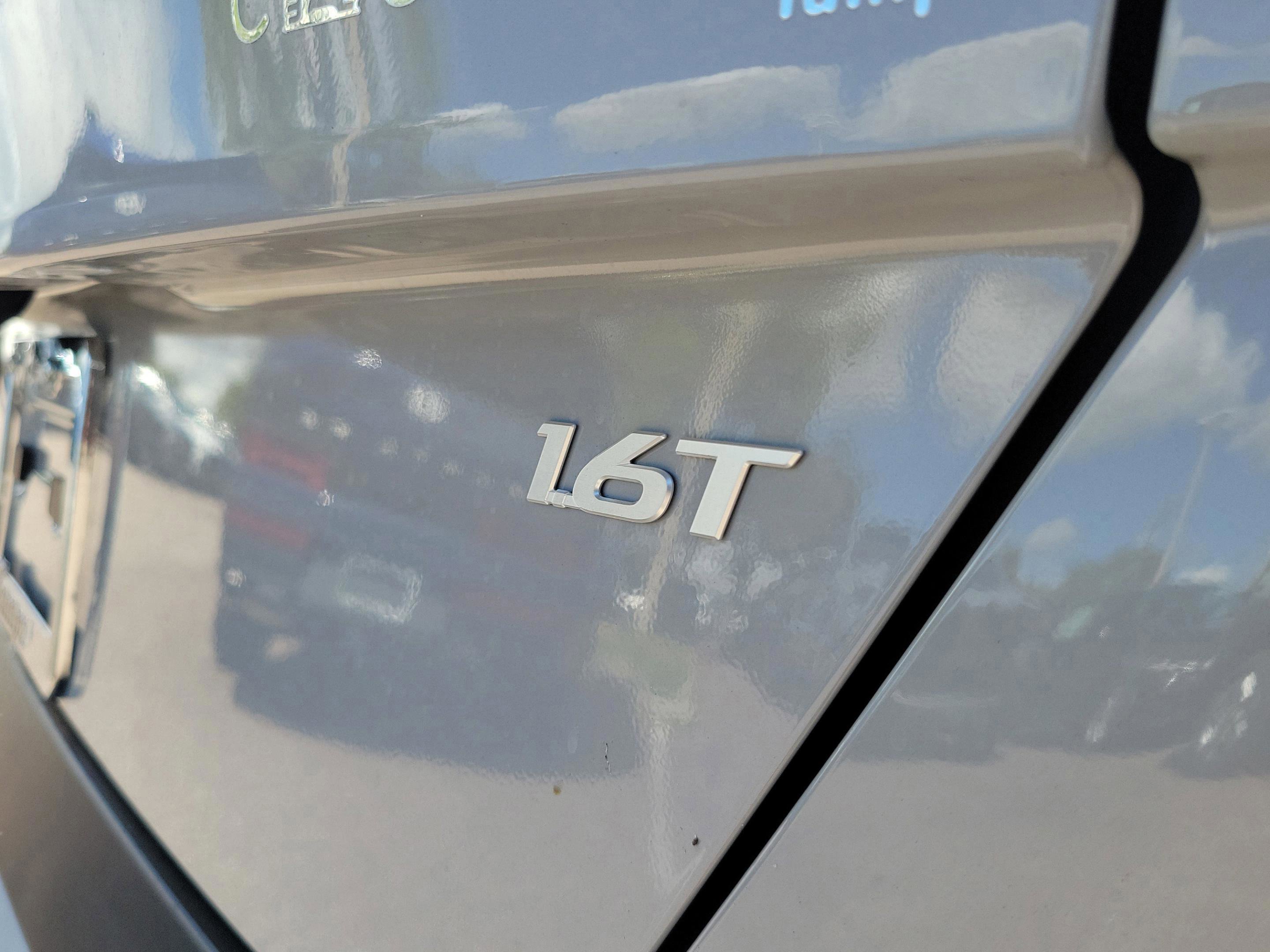 New 2026 Hyundai Kona SEL Premium image 30