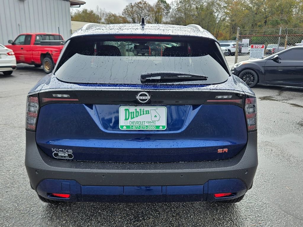 New 2026 Nissan Kicks SR image 8