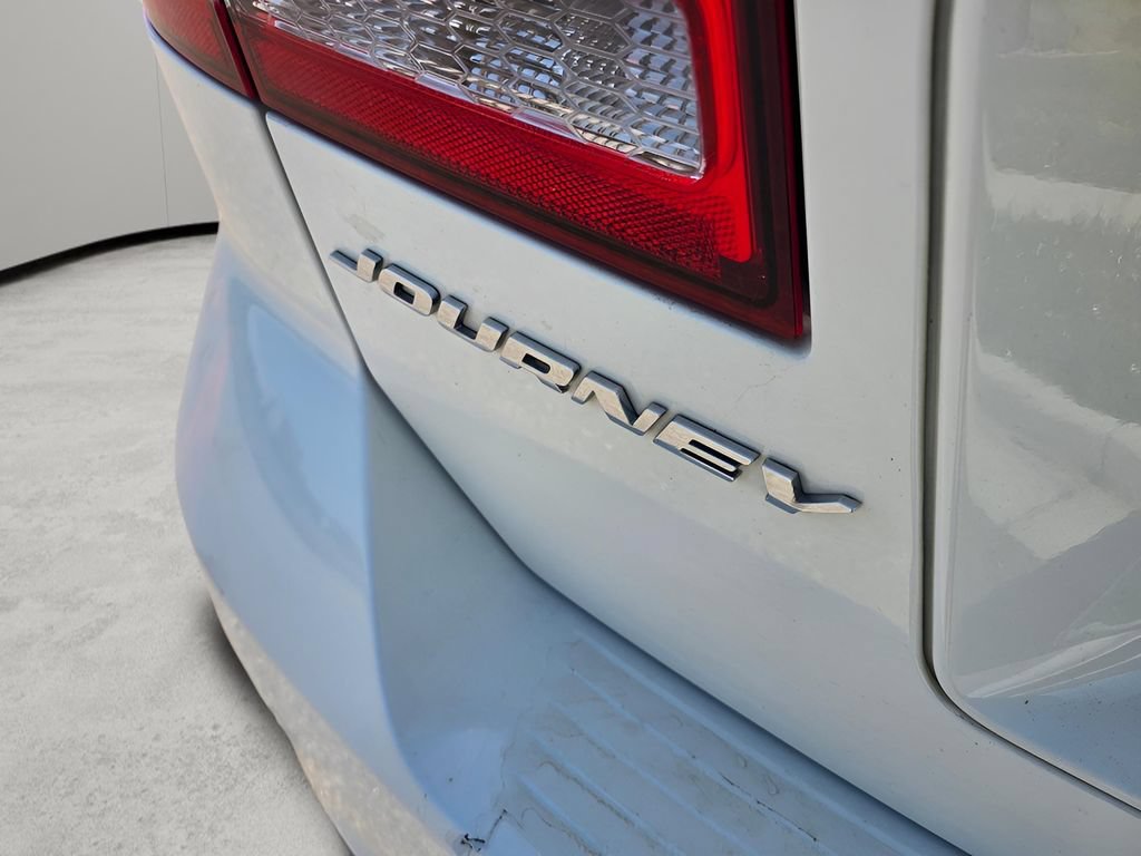 Used 2019 Dodge Journey SE w/ Blacktop Package FWD image 30