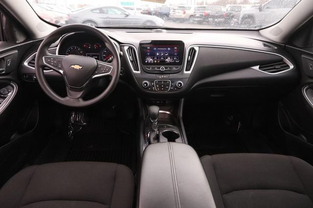 Used 2024 Chevrolet Malibu LT image 21