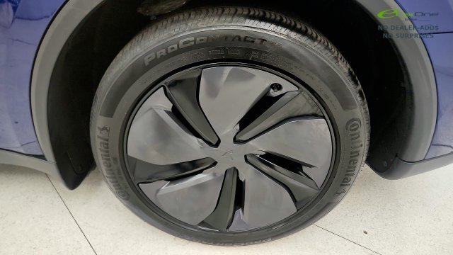 Used 2026 Tesla Model Y AWD image 85