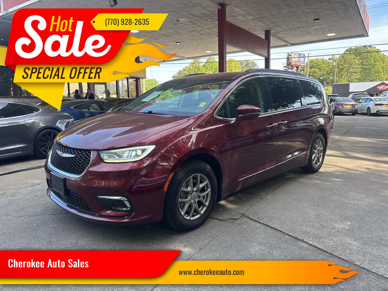 Used 2021 Chrysler Pacifica Touring FWD image 1