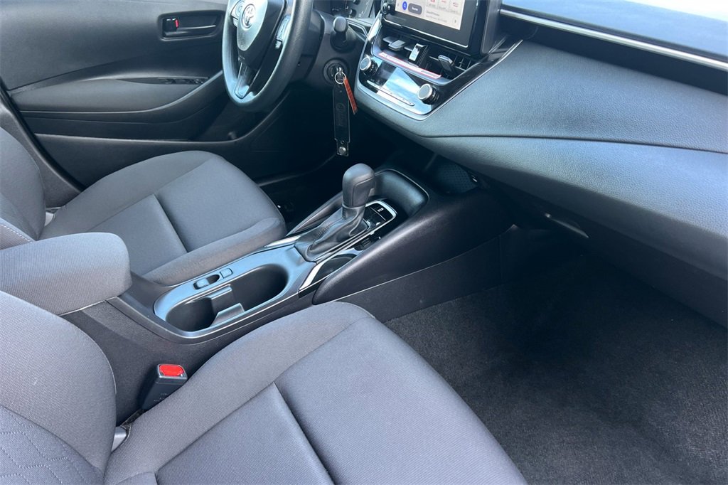 Certified 2025 Toyota Corolla LE image 17