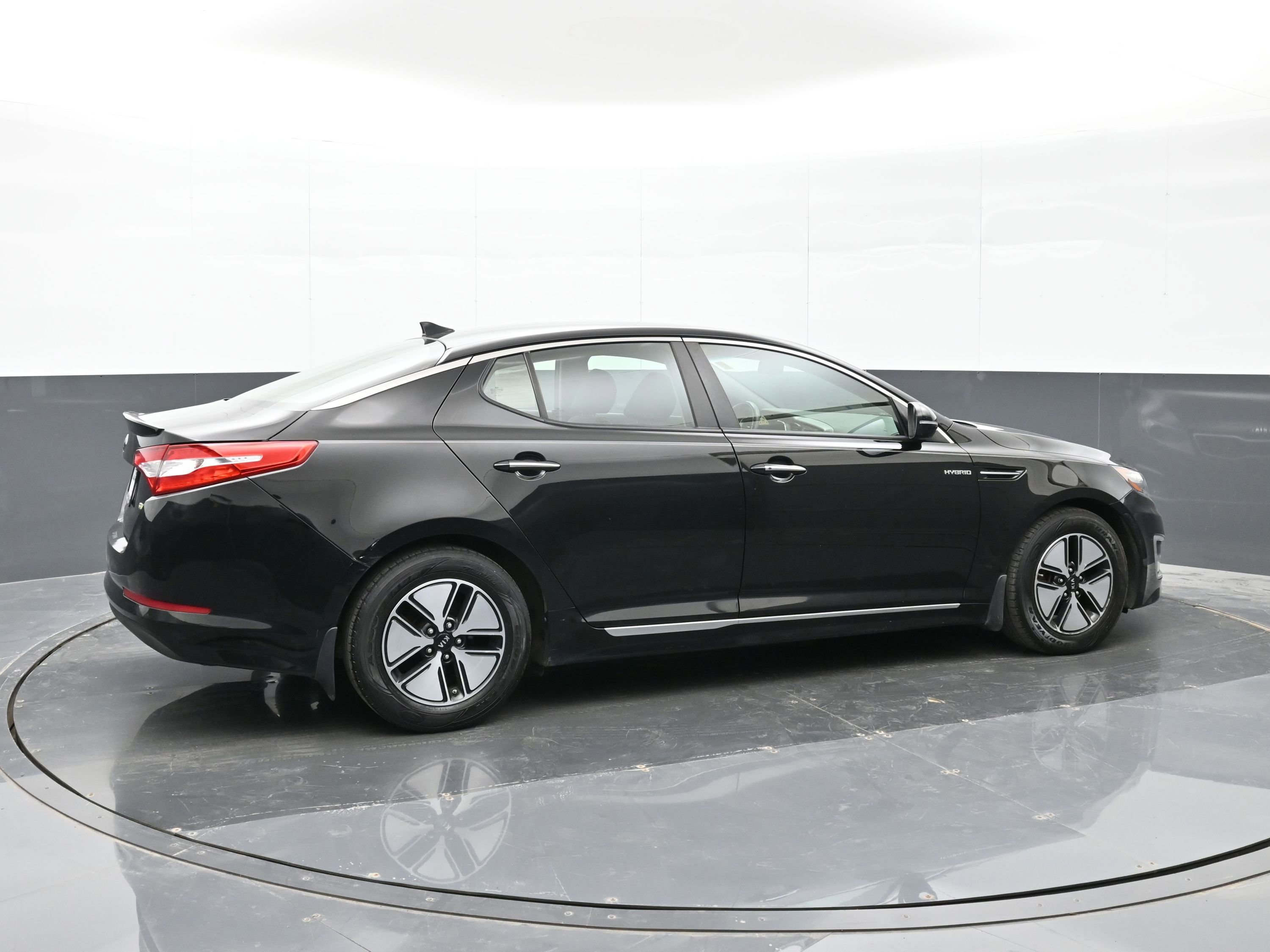 Used 2013 Kia Optima LX w/ Hybrid Convenience Pkg FWD image 5