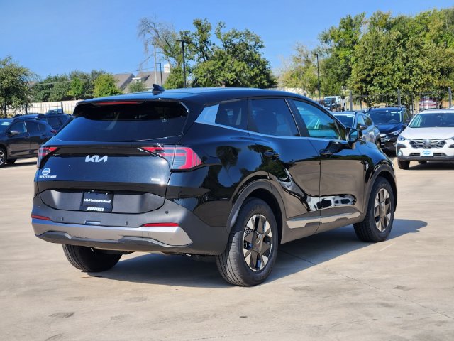 Certified 2026 Kia Sportage LX FWD image 7