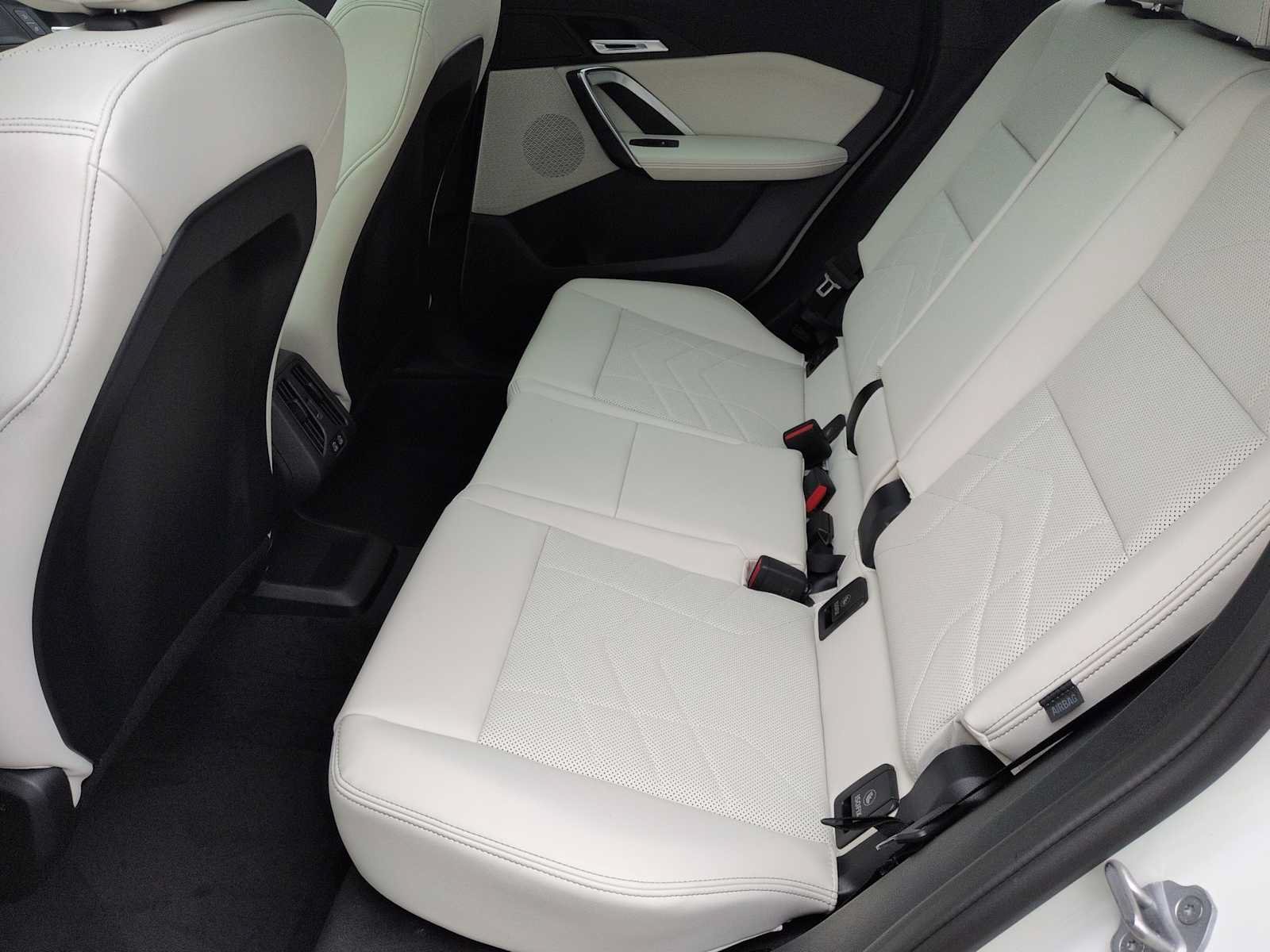 New 2026 BMW X1 xDrive28i w/ Technology Package AWD/4WD image 19