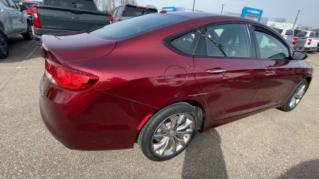 Used 2016 Chrysler 200 S image 2