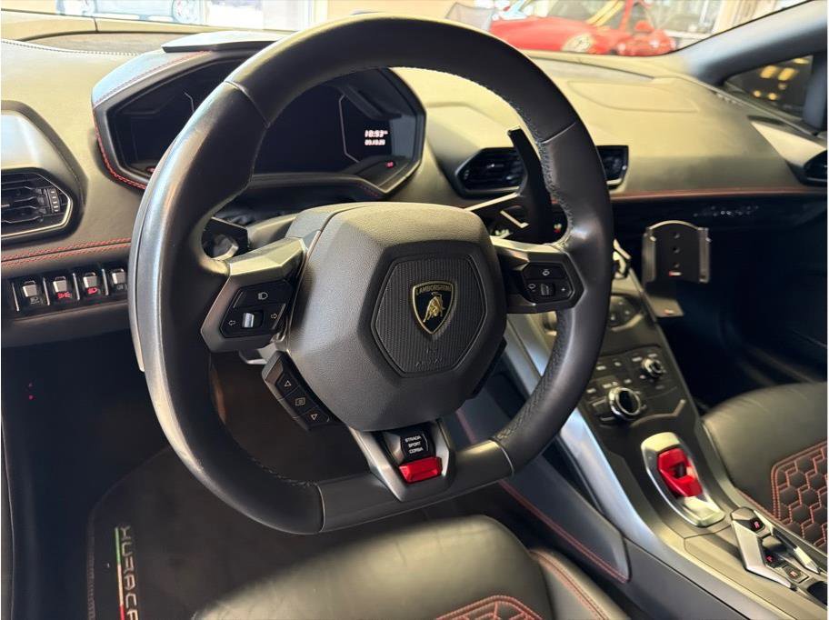 Used 2019 Lamborghini Huracan LP 580-2 RWD image 15