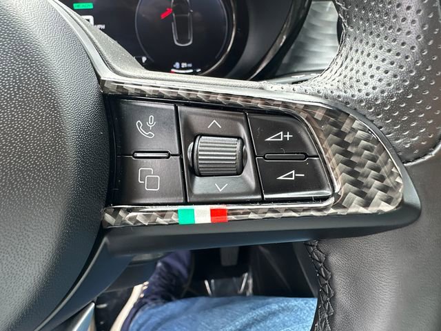 Used 2024 Alfa Romeo Tonale Ti w/ Premium Interior Package image 36