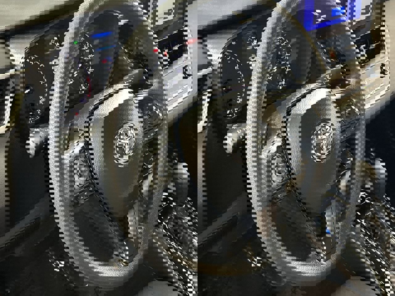 Used 2024 Toyota Corolla LE image 13