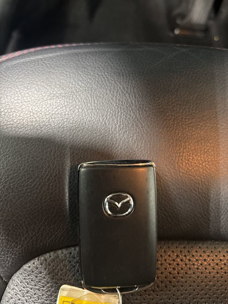 Certified 2023 MAZDA CX-5 Carbon Edition image 34