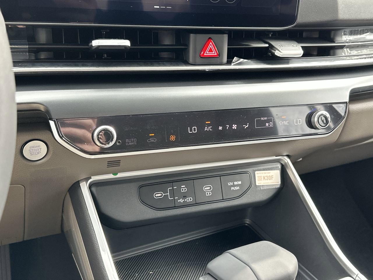 New 2026 Kia Carnival FWD image 20
