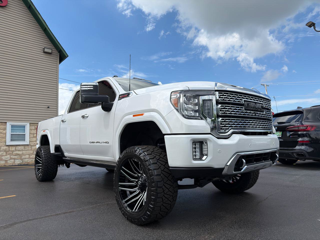 Used 2022 GMC Sierra 2500 Denali w/ Denali Ultimate Package AWD/4WD image 4